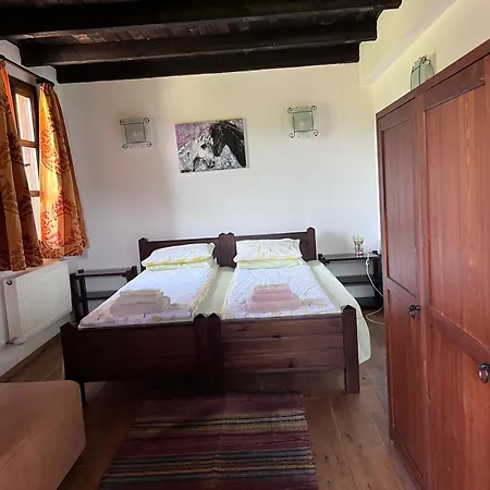 Agriturismo Hidden Paradise مزرعة للإقامة *