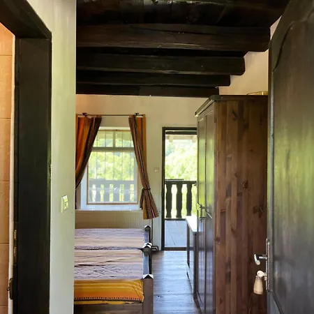 Agriturismo Hidden Paradise مزرعة للإقامة *