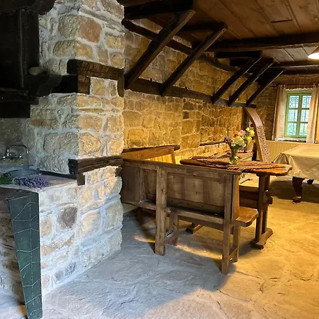 Agriturismo Hidden Paradise Vakantieboerderij Trjavna