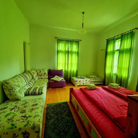 Agriturismo Hidden Paradise مزرعة للإقامة