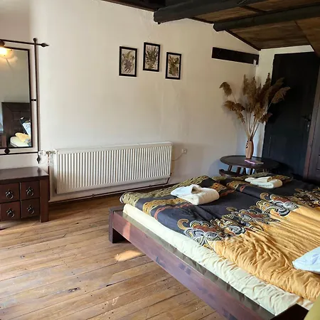 Agriturismo Hidden Paradise مزرعة للإقامة *